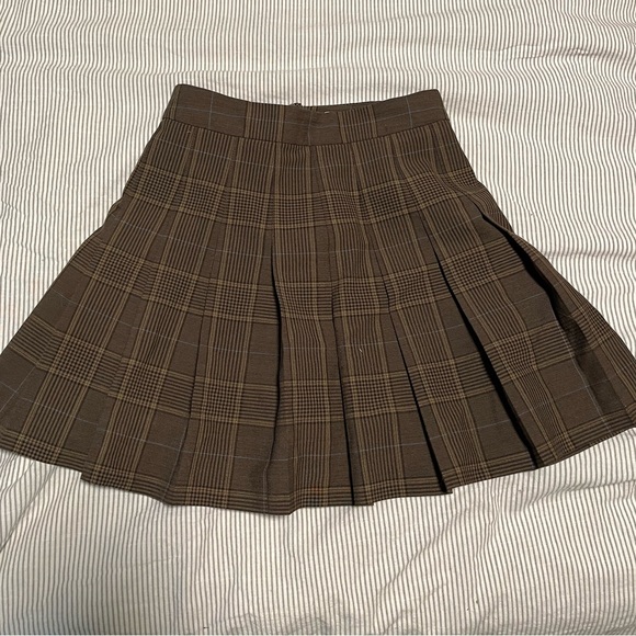 sunday best plaid school girl style mini skirt -aritzia - Picture 1 of 3